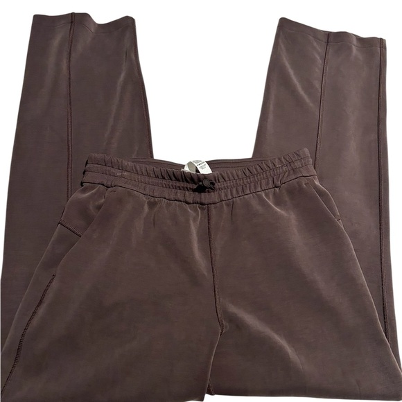 lululemon softstreme HR wide leg pants- tall - Picture 4 of 4